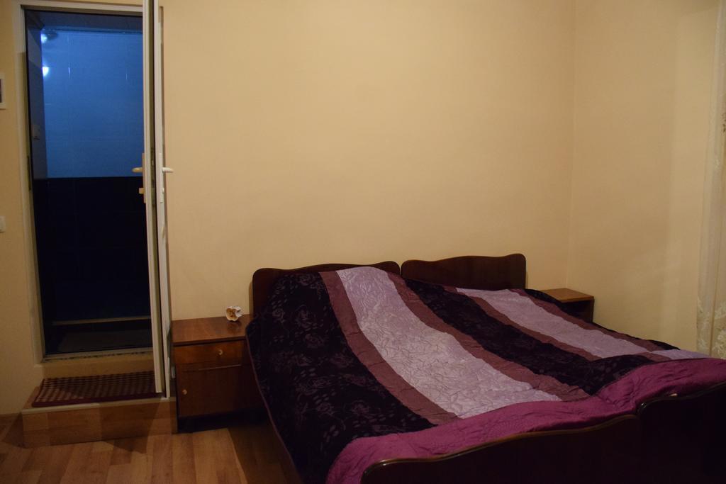 Medico And Suliko Guest House Kutaisi Exterior foto